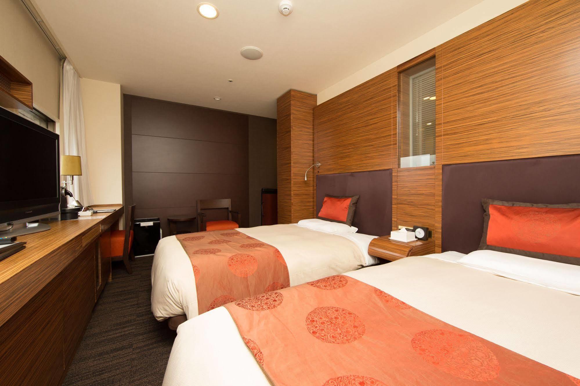 Mitsui Garden Hotel Osaka Yodoyabashi מראה חיצוני תמונה